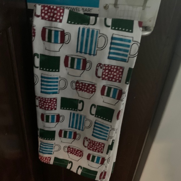 Kitchen - Picture 2 of 5